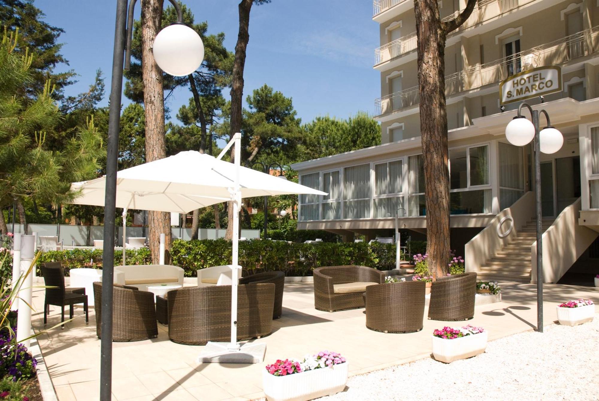 Hotel San Marco Milano Marittima Extérieur photo