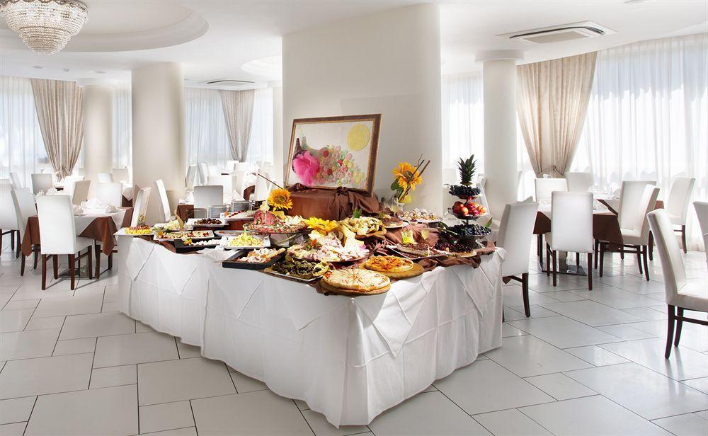 Hotel San Marco Milano Marittima Extérieur photo