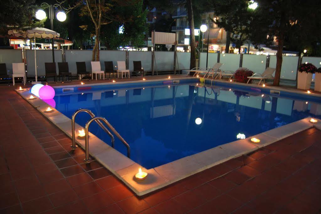 Hotel San Marco Milano Marittima Extérieur photo